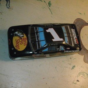 2006 NASCAR BASS PRO SHOP ROOKIE #1 MARTIN TRUEX JR COLLECTIBLE CAR TIN RARE
